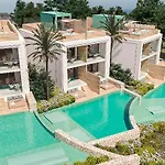 Insotel Prestige & Aparthotel 5*