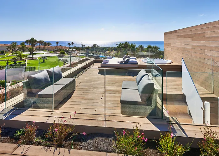 Insotel Prestige & מלון דירות 5*