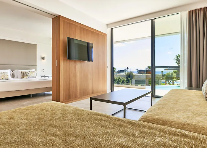 Insotel Prestige & بونتا بريما