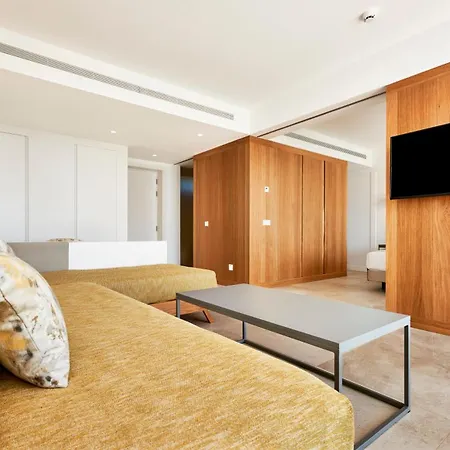 Apart-hotel Insotel Prestige & Punta Prima (Menorca)