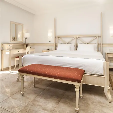 Insotel Prestige & 5* Punta Prima (Menorca)