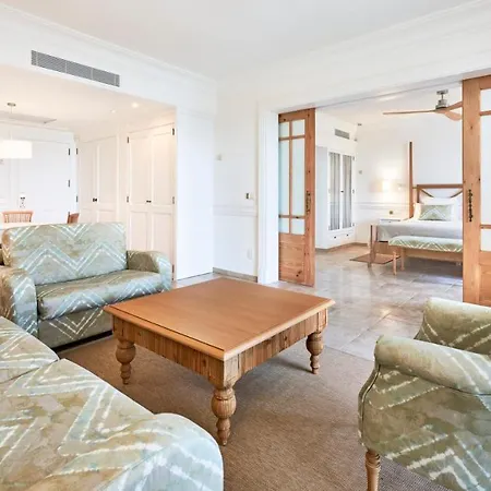 Insotel Punta Prima Prestige & Lägenhetshotell Punta Prima (Menorca)