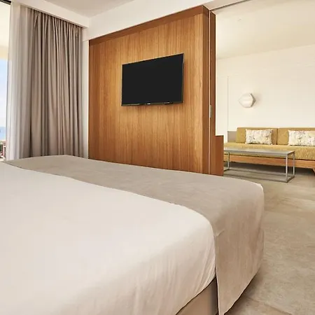 Insotel Punta Prima Prestige & Lägenhetshotell Punta Prima (Menorca)