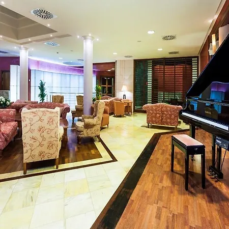 Insotel Punta Prima Prestige & Punta Prima (Menorca)